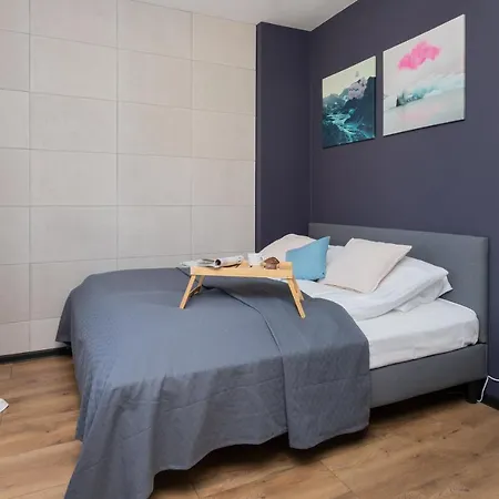Port By Renters Apartament *